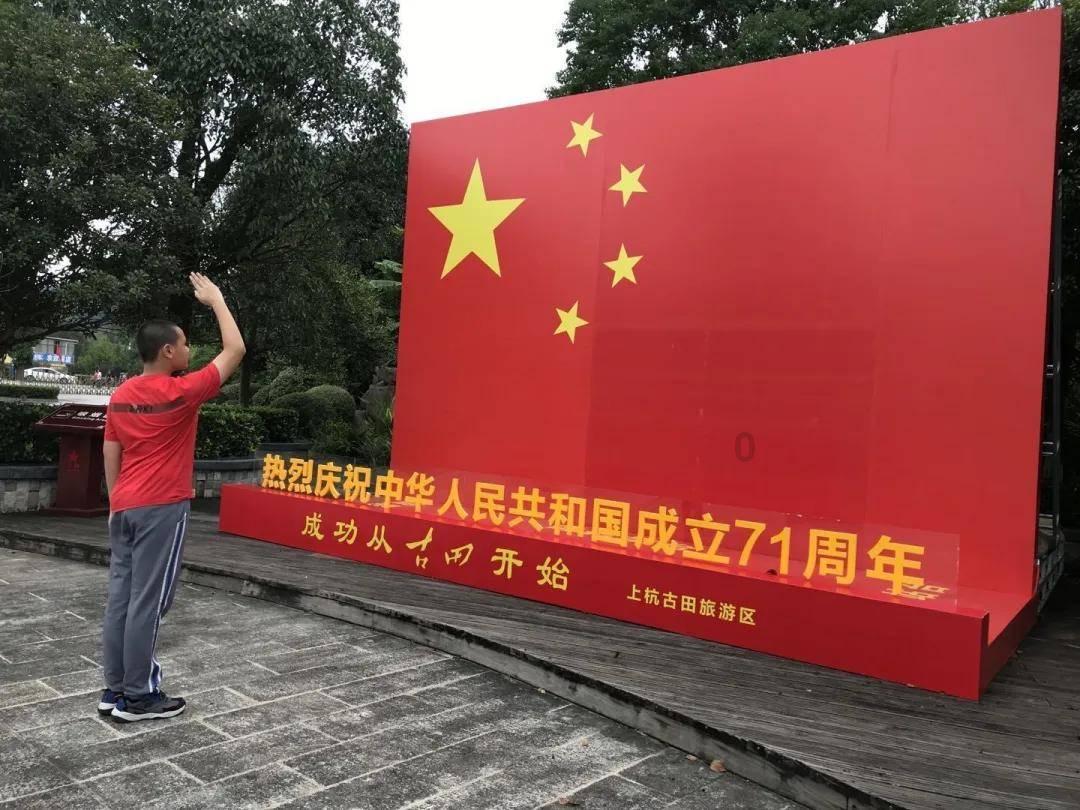 职场中有哪些工作狂？游戏画面